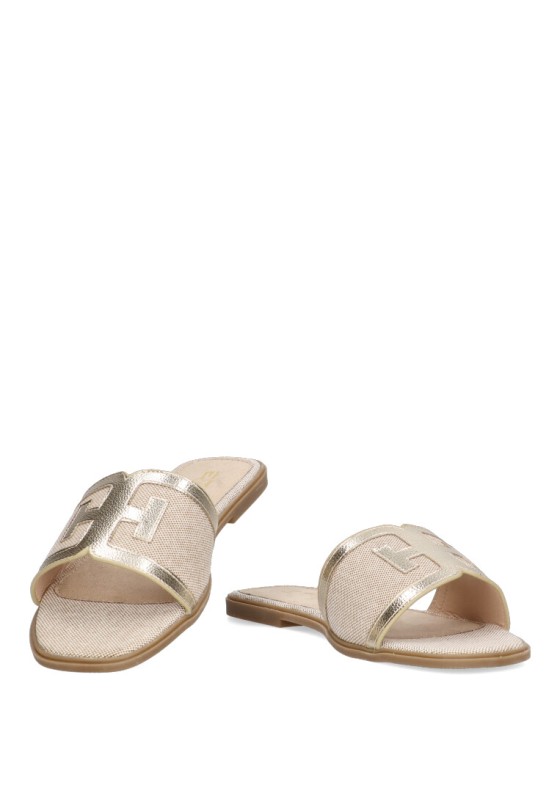 Botin calado LUNA color NEGRO para mujer con Tacón medio