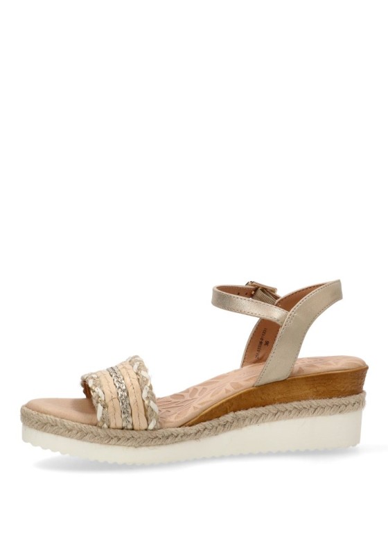 Sandalia AMARPIES color TAUPE para mujer con suela blanca y baja