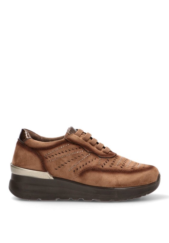 Shop NikeCourt Royale 2 Mid - marcqa.. Discover more more Brands more  Collections